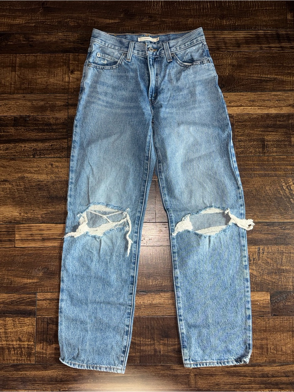 ✨ Levi’s ’94 Baggy Distressed Jeans – Size 25 ✨